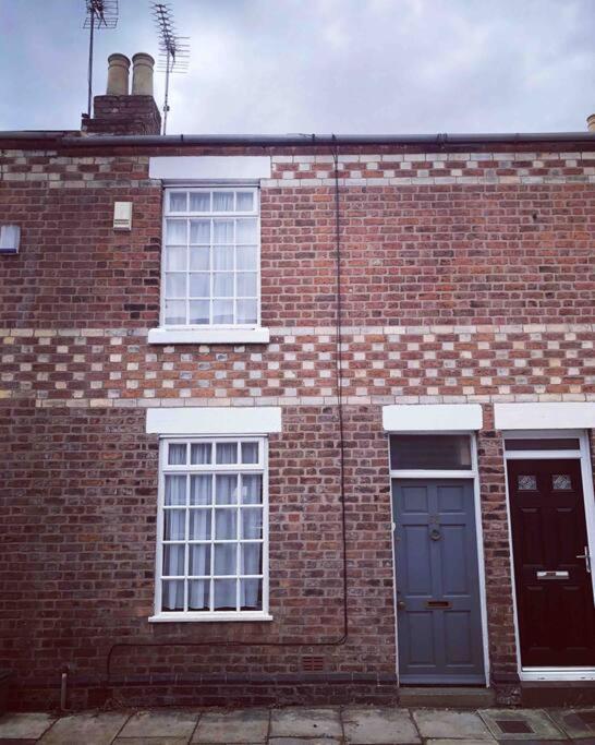 Chester/Hoole Contemporary Home. Sleeps 6 +Netflix Exteriör bild